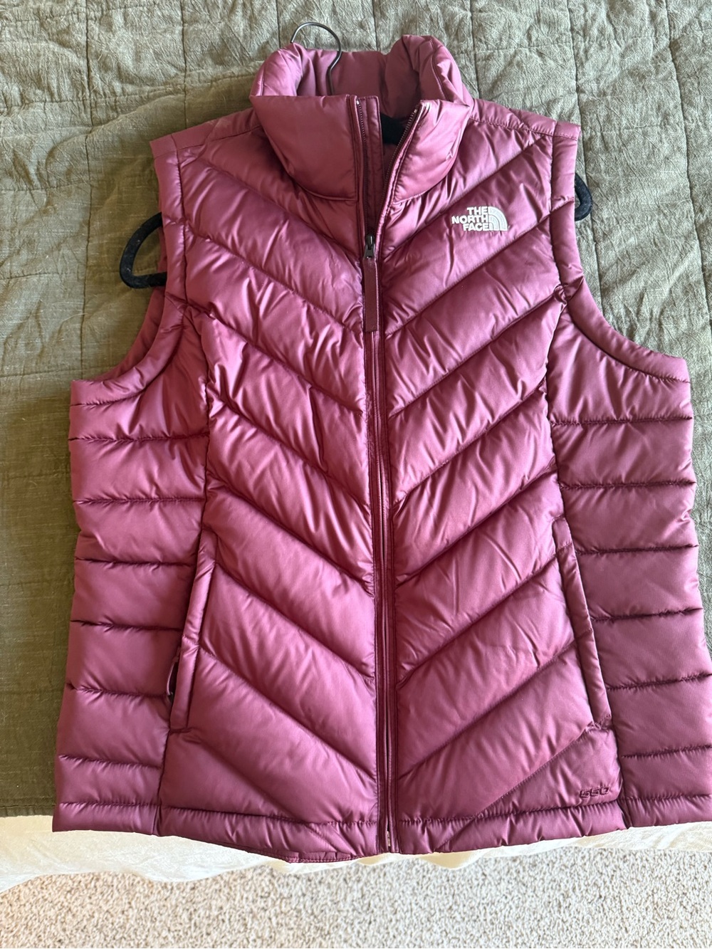 The North Face Women's Insulated Jacket - Burgundy